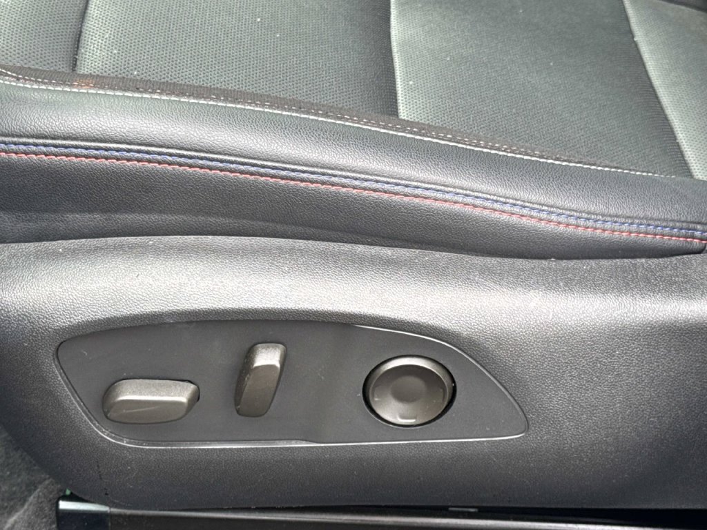 Used 2024 Chevrolet Equinox EV RS FWD image 22