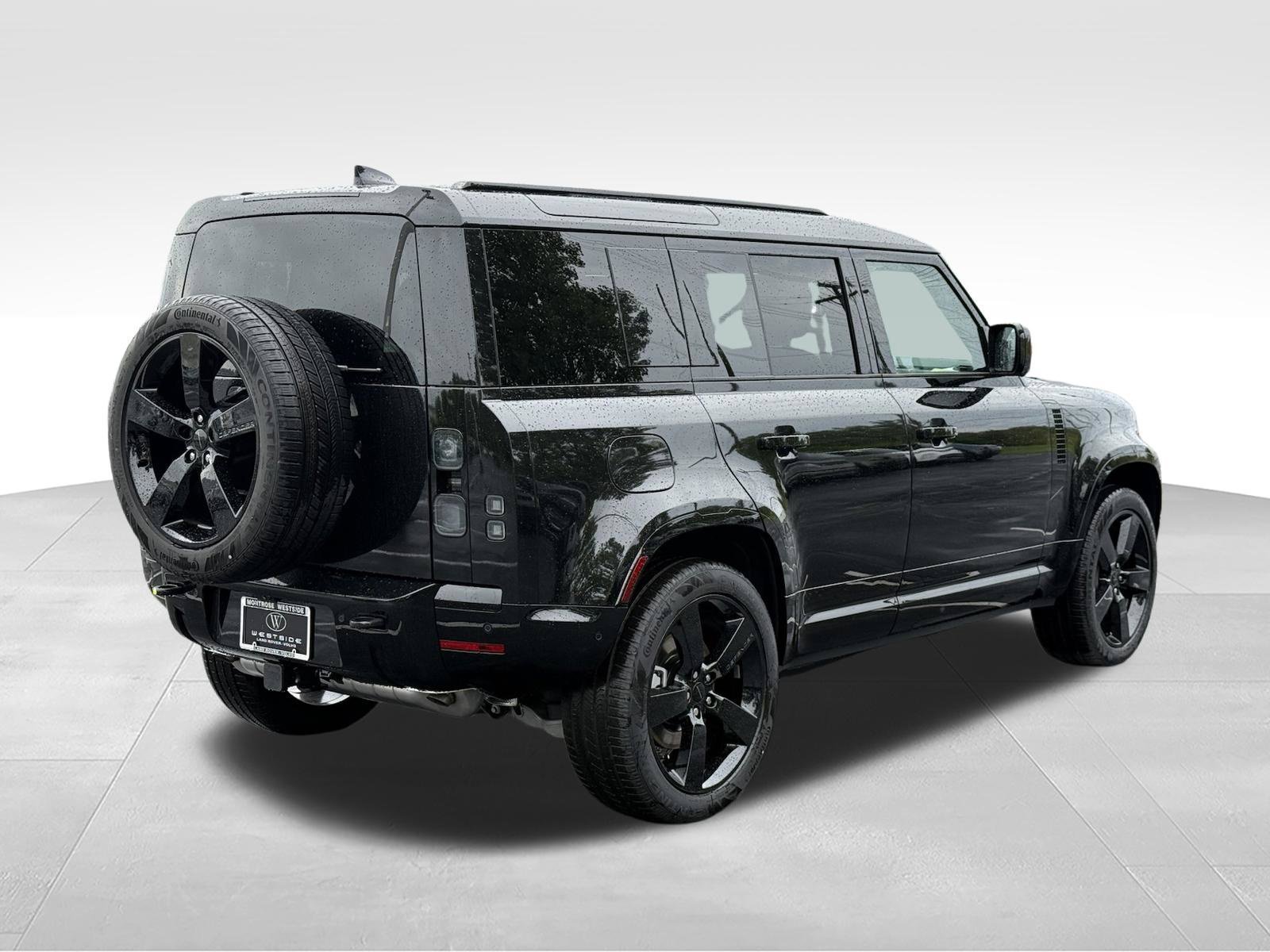 New 2026 Land Rover Defender 110 X-Dynamic SE AWD/4WD image 6