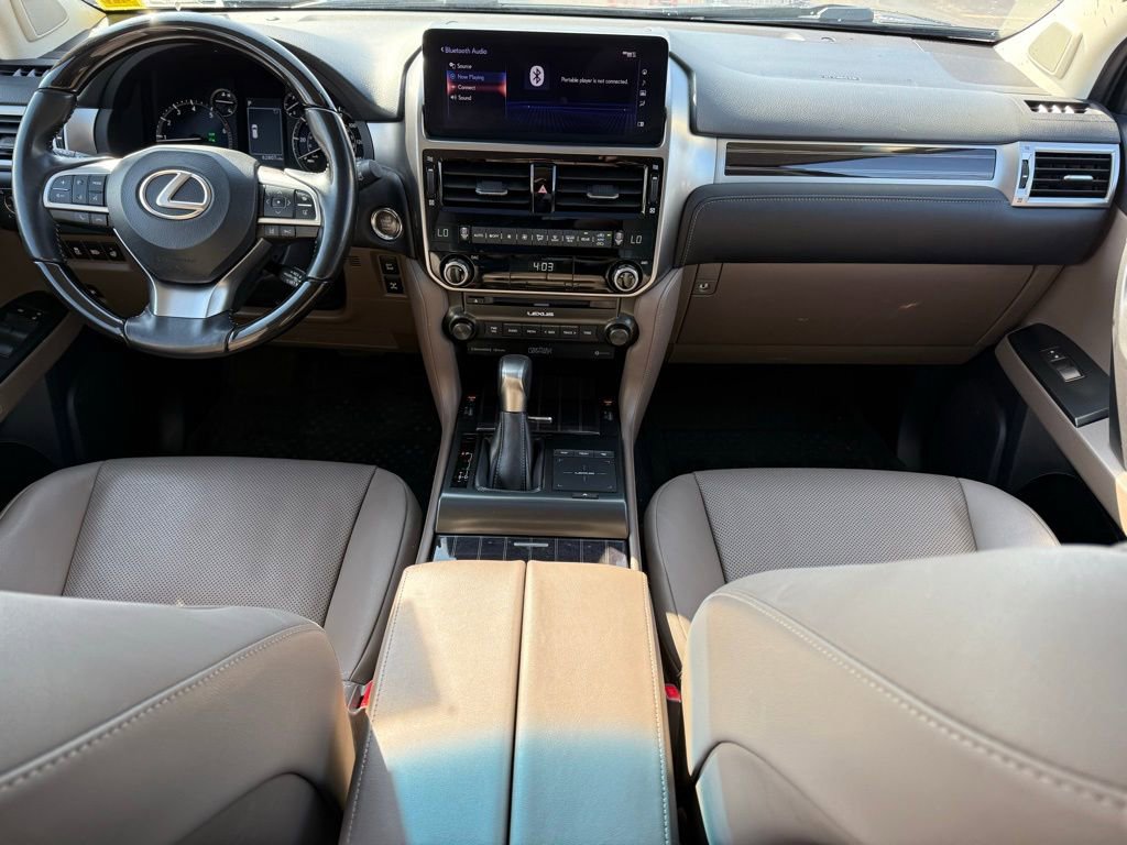 Used 2023 Lexus GX 460 Premium w/ Accessory Package image 14