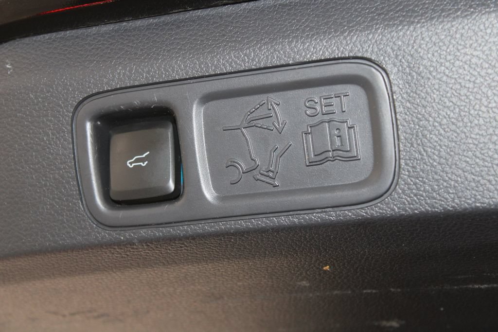 Used 2022 Ford Expedition Limited AWD/4WD image 17