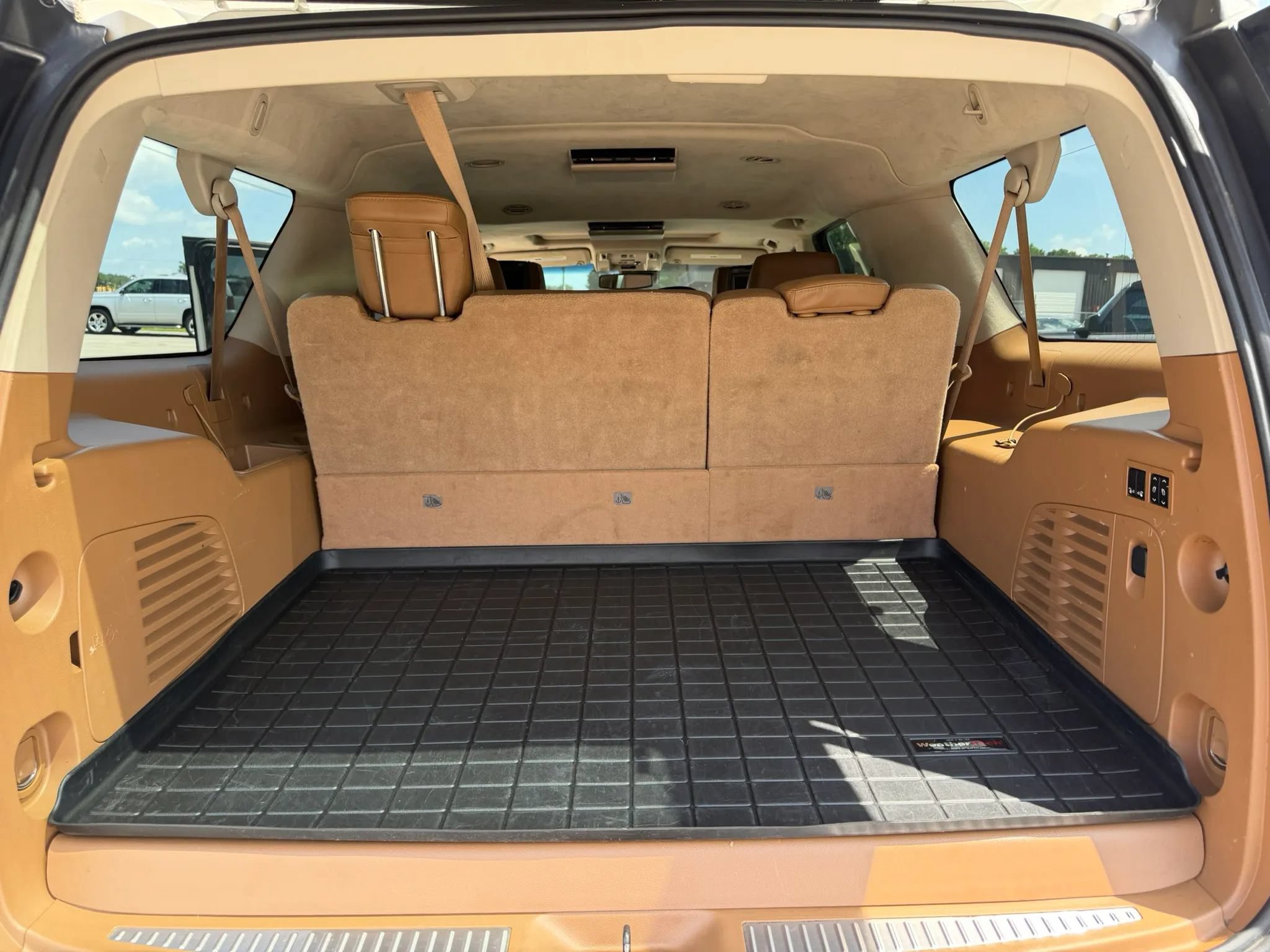 Used 2015 Cadillac Escalade ESV Platinum AWD/4WD image 15