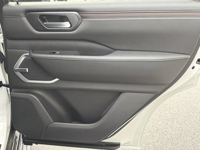 New 2026 Nissan Armada Platinum AWD/4WD image 18