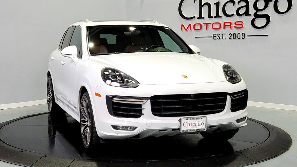 Used 2017 Porsche Cayenne GTS image 2