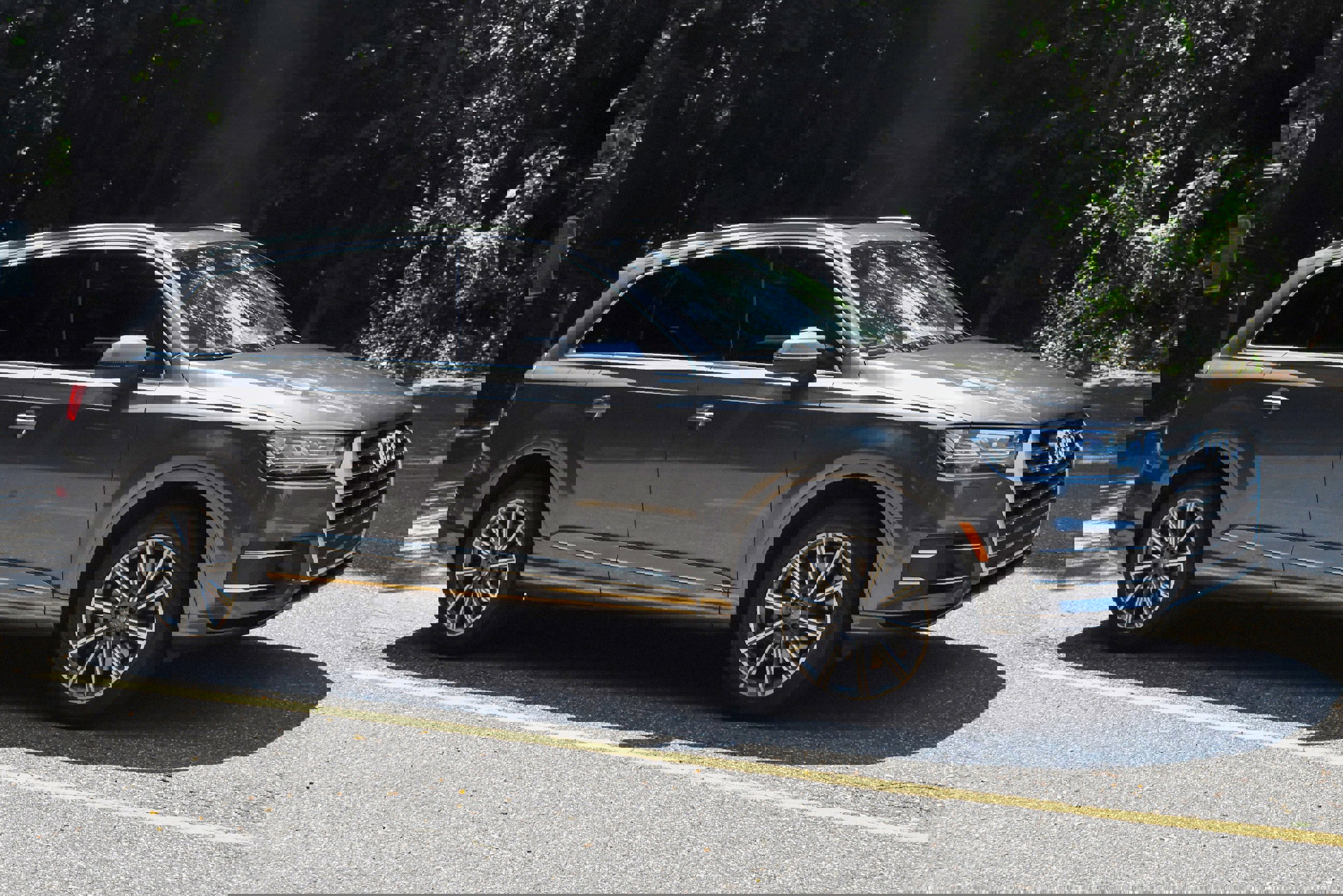 Used 2019 Audi Q7 3.0T Premium Plus w/ Premium Plus Package image 12