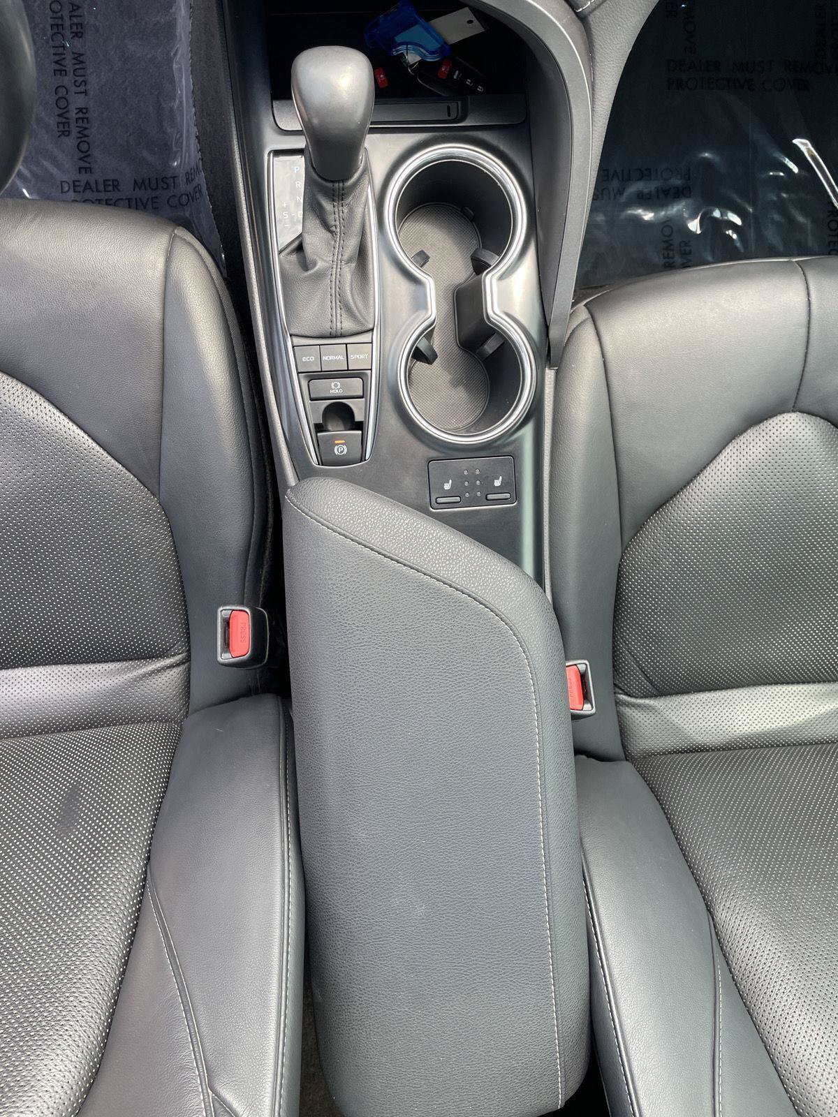 Used 2020 Toyota Camry XSE FWD image 24