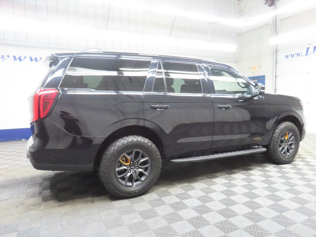 Used 2025 Ford Expedition Tremor AWD/4WD image 5