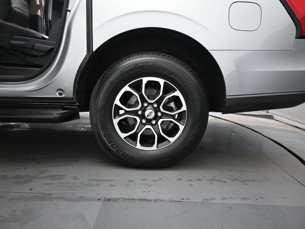 Certified 2024 Ford Expedition Max XLT image 24