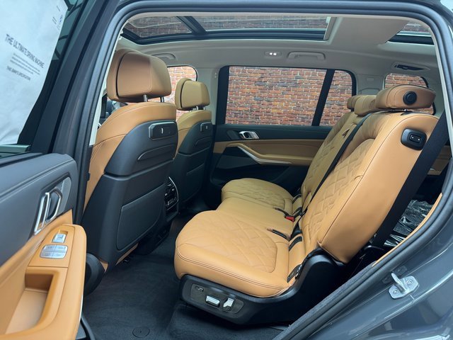 Used 2026 BMW X7 xDrive40i image 23