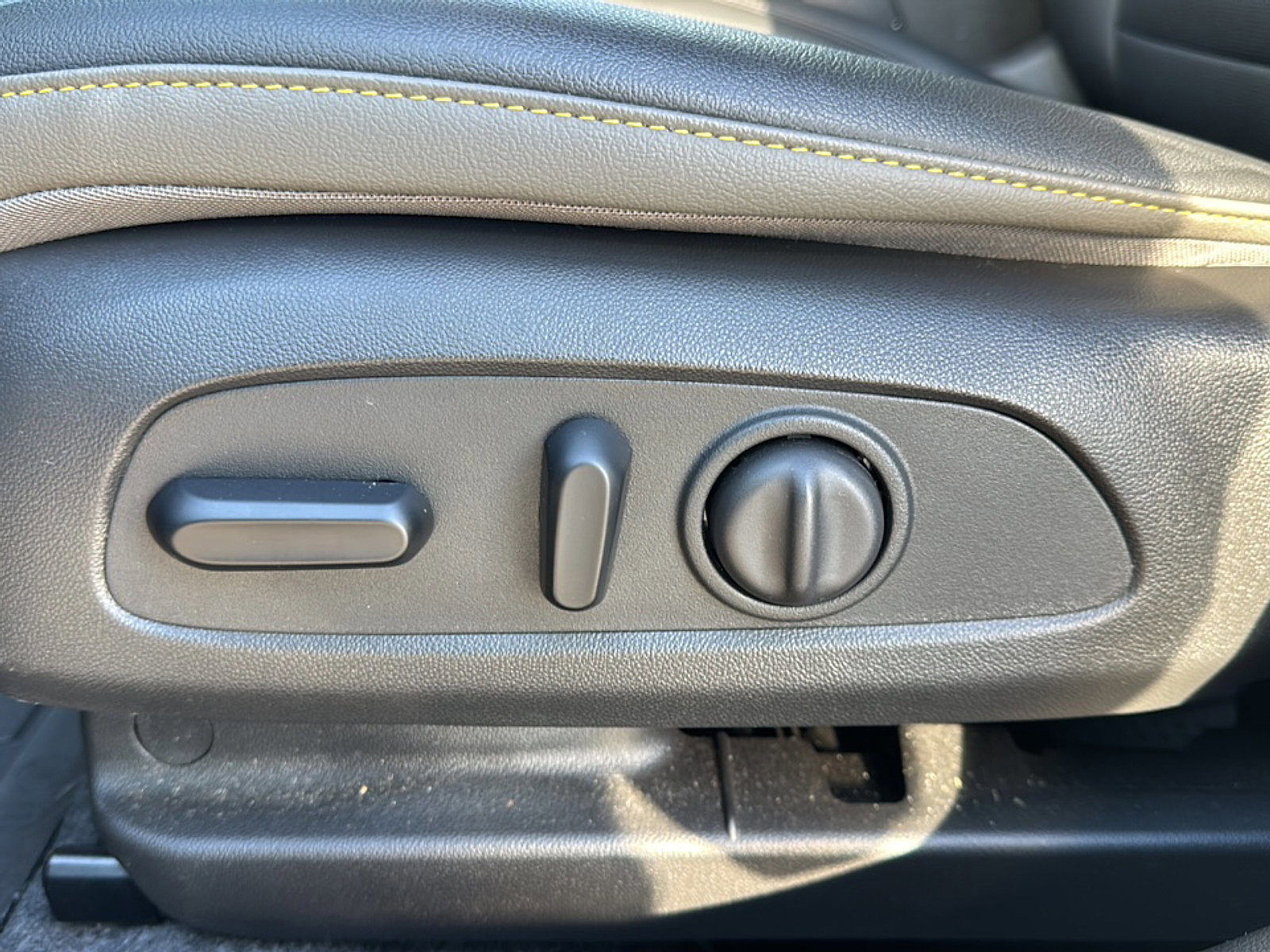 Used 2024 Chevrolet Trax ACTIV w/ Driver Confidence Package image 14