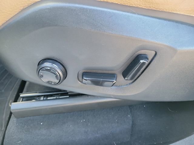 Used 2018 Volvo XC90 T5 Momentum image 18