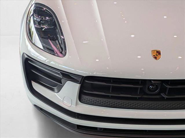 New 2025 Porsche Macan image 11