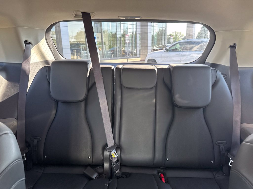 Used 2026 Kia Carnival FWD image 17