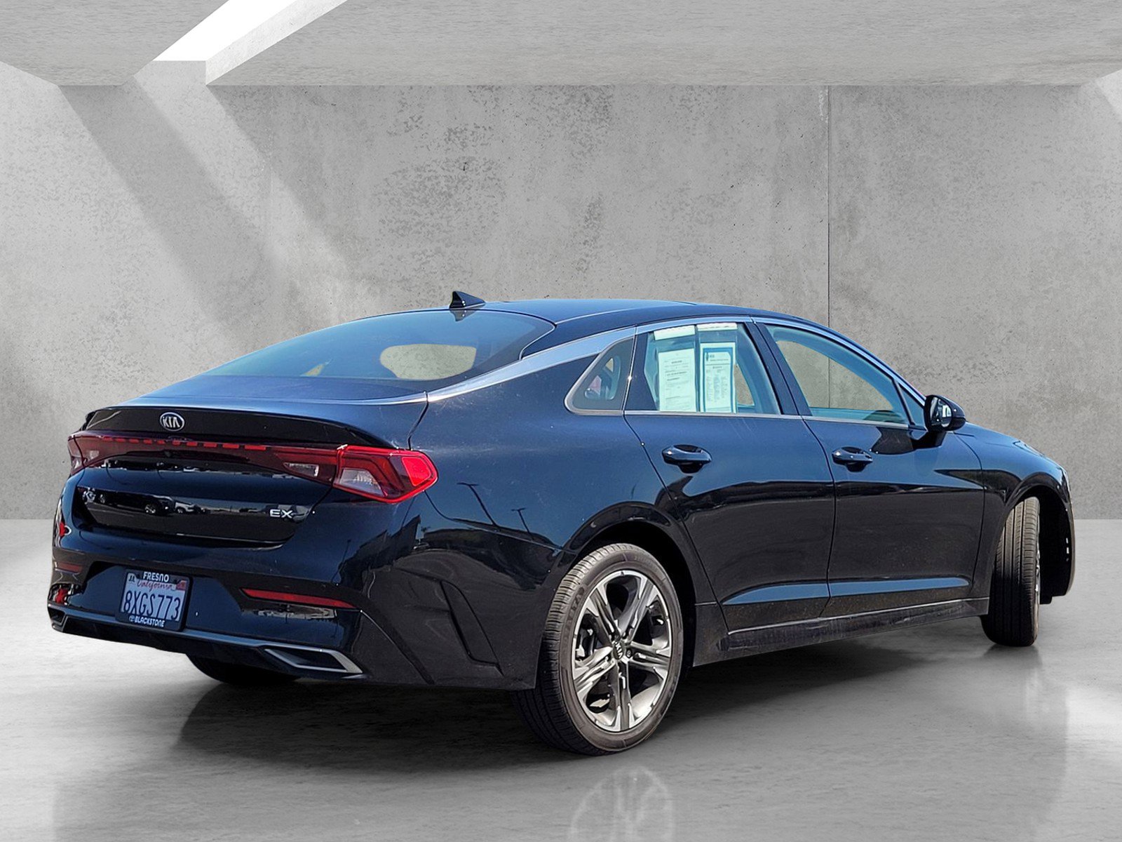 Used 2021 Kia K5 EX image 4