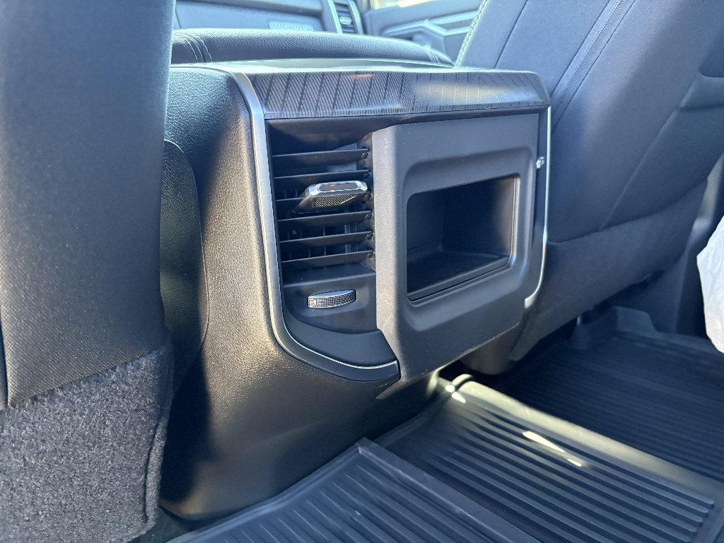 New 2026 RAM 3500 Big Horn AWD/4WD image 17