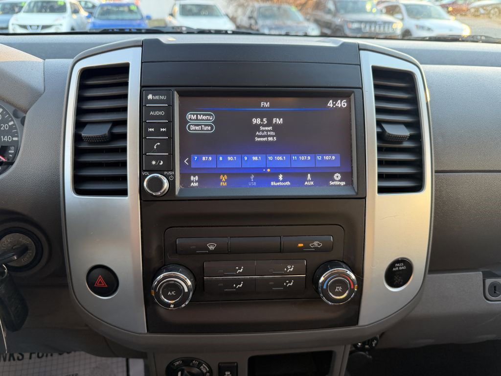 Used 2019 Nissan Frontier SV image 14