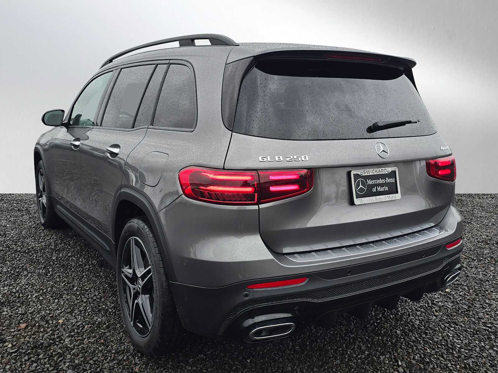 New 2026 Mercedes-Benz GLB 250 4MATIC image 5