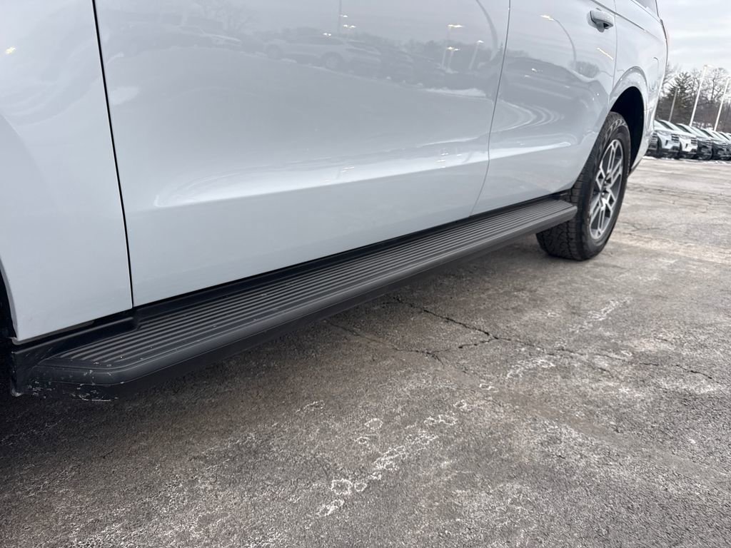 Used 2025 Ford Expedition Max Active image 28