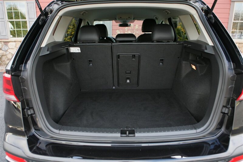 Used 2023 Volkswagen Taos SE AWD/4WD image 14