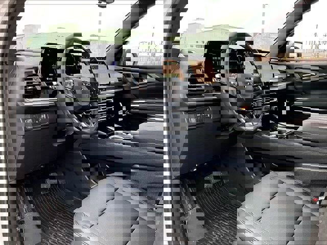 New 2026 Chevrolet Traverse LT w/ Midnight/Sport Edition image 8