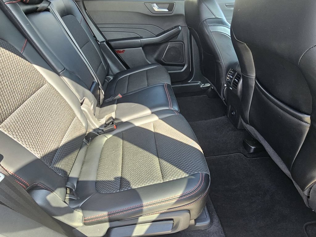 Used 2024 Ford Escape ST-Line FWD image 12