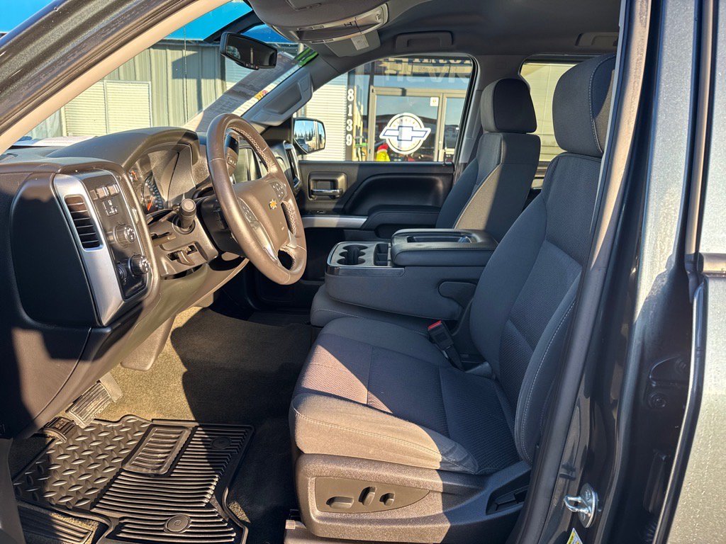 Used 2017 Chevrolet Silverado 1500 LT w/ All Star Edition AWD/4WD image 7