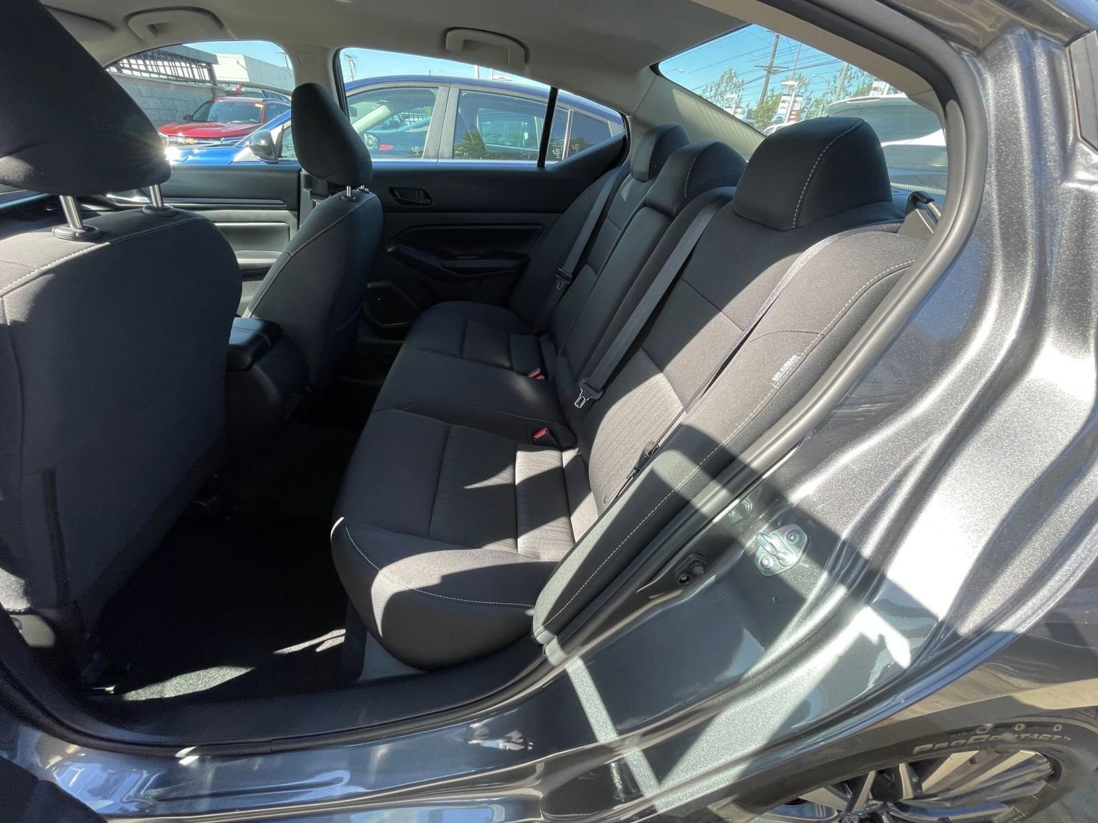 Used 2025 Nissan Altima 2.5 SV image 27