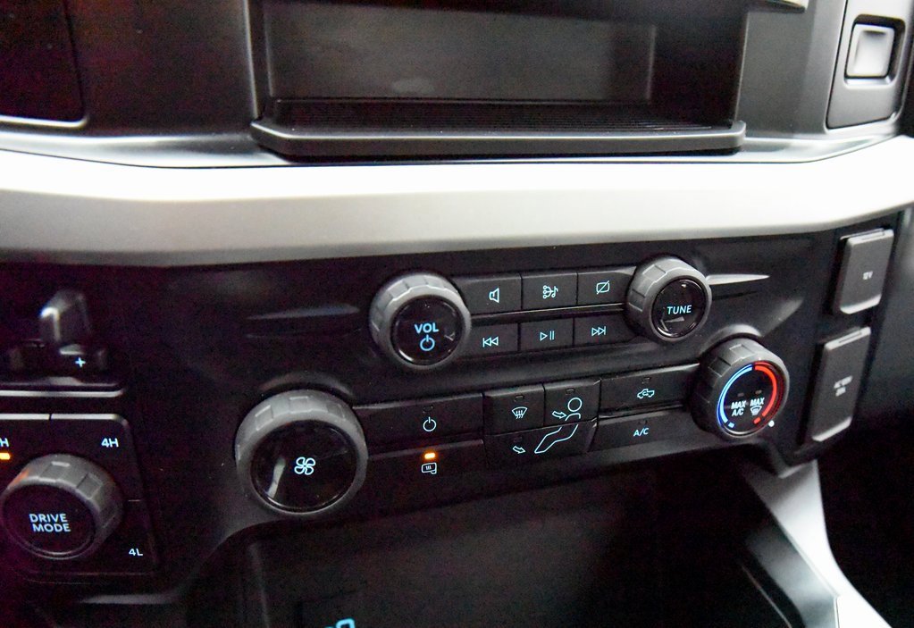 Used 2023 Ford F350 XLT w/ 360-Degree Camera Package image 17