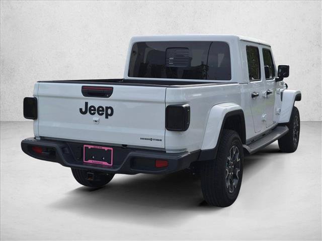 Used 2025 Jeep Gladiator Sport AWD/4WD image 5