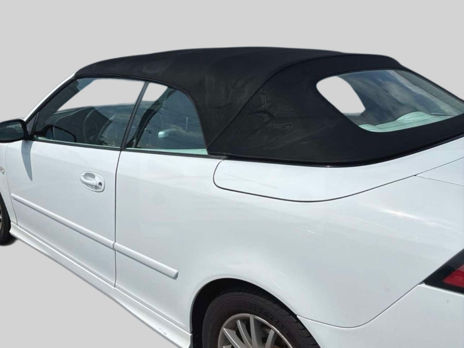 Used 2008 Saab 9-3 2.0T w/ Cold Weather Package FWD image 4