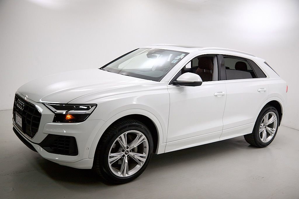 Used 2022 Audi Q8 Premium w/ Convenience Package image 6