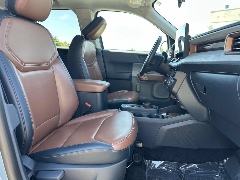 Used 2022 Ford Maverick Lariat w/ Lariat Luxury Package AWD/4WD image 7