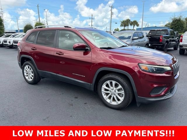 Used 2020 Jeep Cherokee Latitude FWD image 1