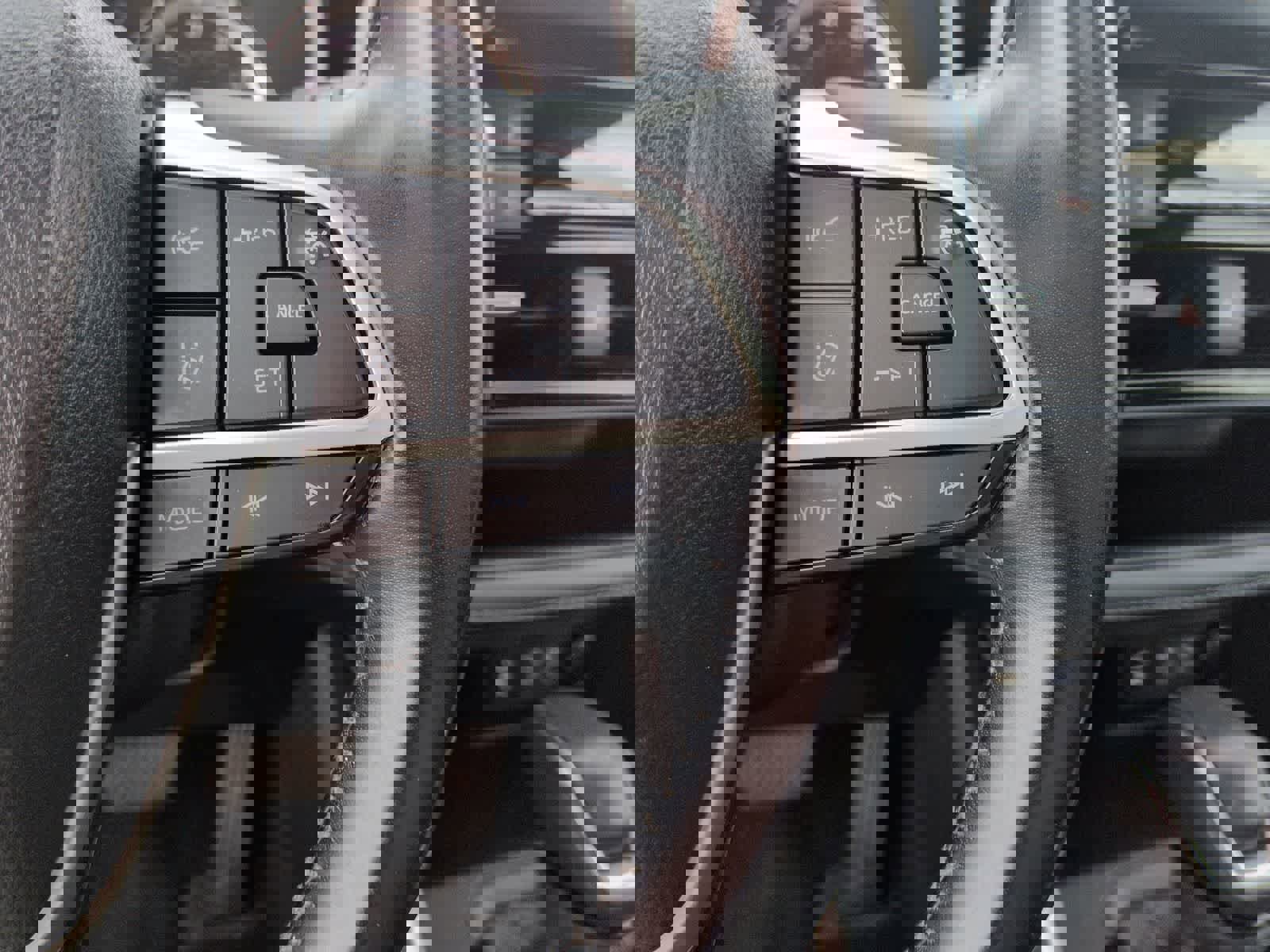 Used 2022 Toyota Highlander XSE image 23