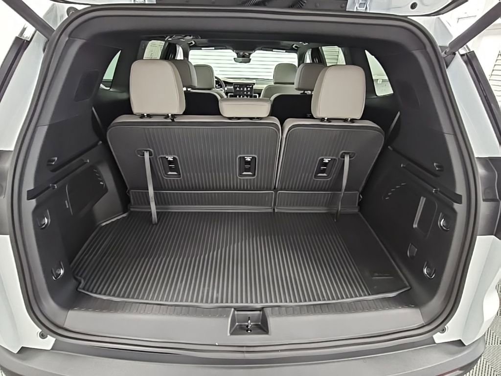 New 2026 GMC Acadia Elevation w/ Black Edition image 35