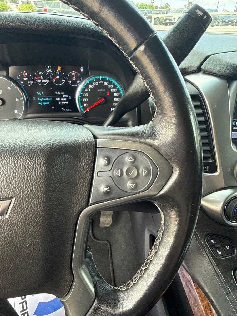 Used 2019 Chevrolet Suburban Premier w/ Premier Plus Edition AWD/4WD image 19