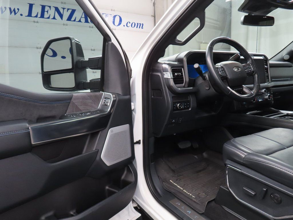 Used 2025 Ford F450 Platinum w/ FX4 Off-Road Package AWD/4WD image 44