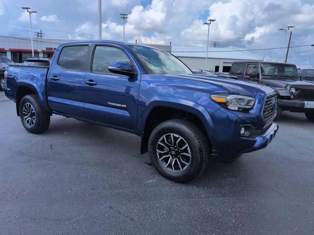 Used 2023 Toyota Tacoma TRD Sport AWD/4WD image 7
