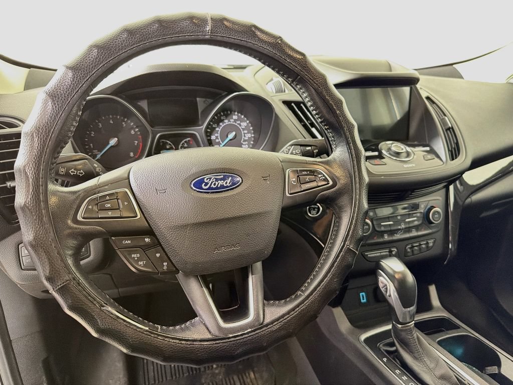 Used 2019 Ford Escape Titanium AWD/4WD image 13