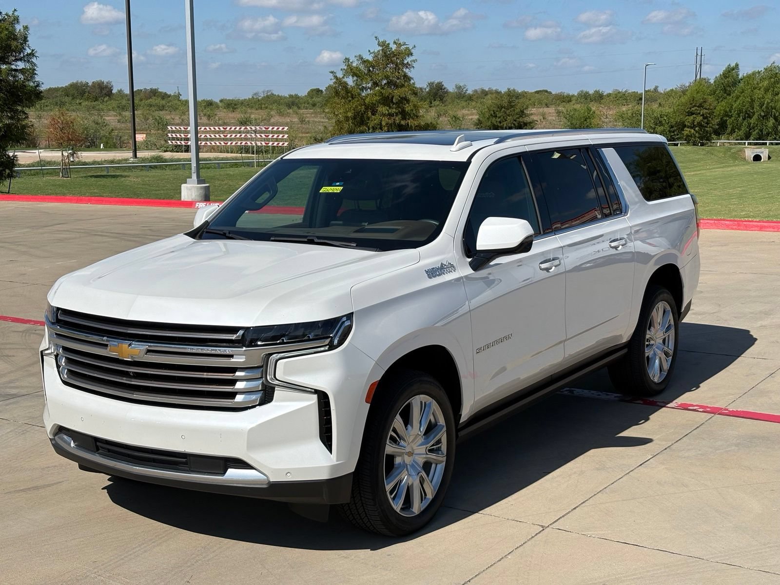 Used 2023 Chevrolet Suburban High Country AWD/4WD image 13