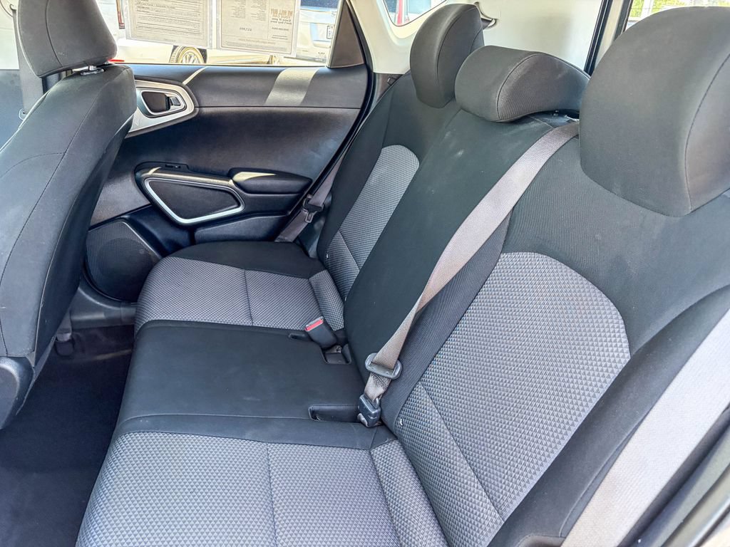 Used 2024 Kia Soul LX w/ Option Group 015 FWD image 35