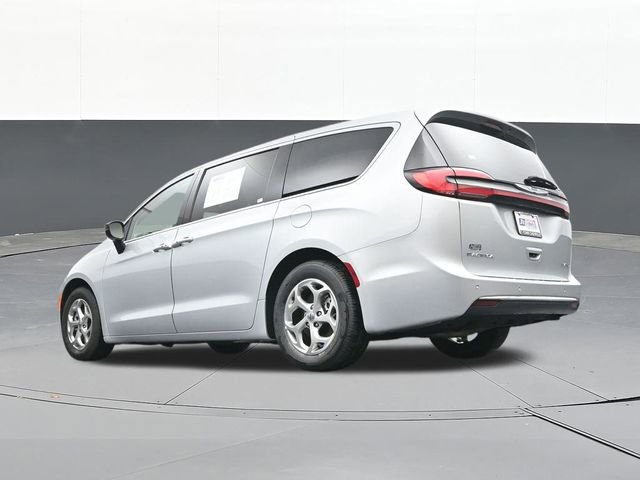 Used 2024 Chrysler Pacifica Limited FWD image 45