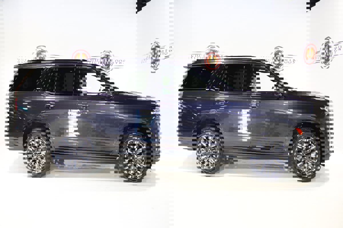 Used 2024 Cadillac Escalade Sport w/ Touring Package image 39