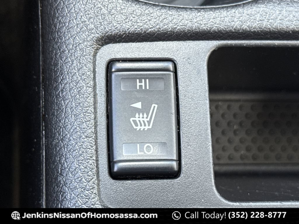 Certified 2022 Nissan Rogue Sport SV FWD image 37