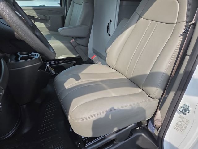 New 2025 Chevrolet Express 3500 w/ Power Convenience Package RWD image 17