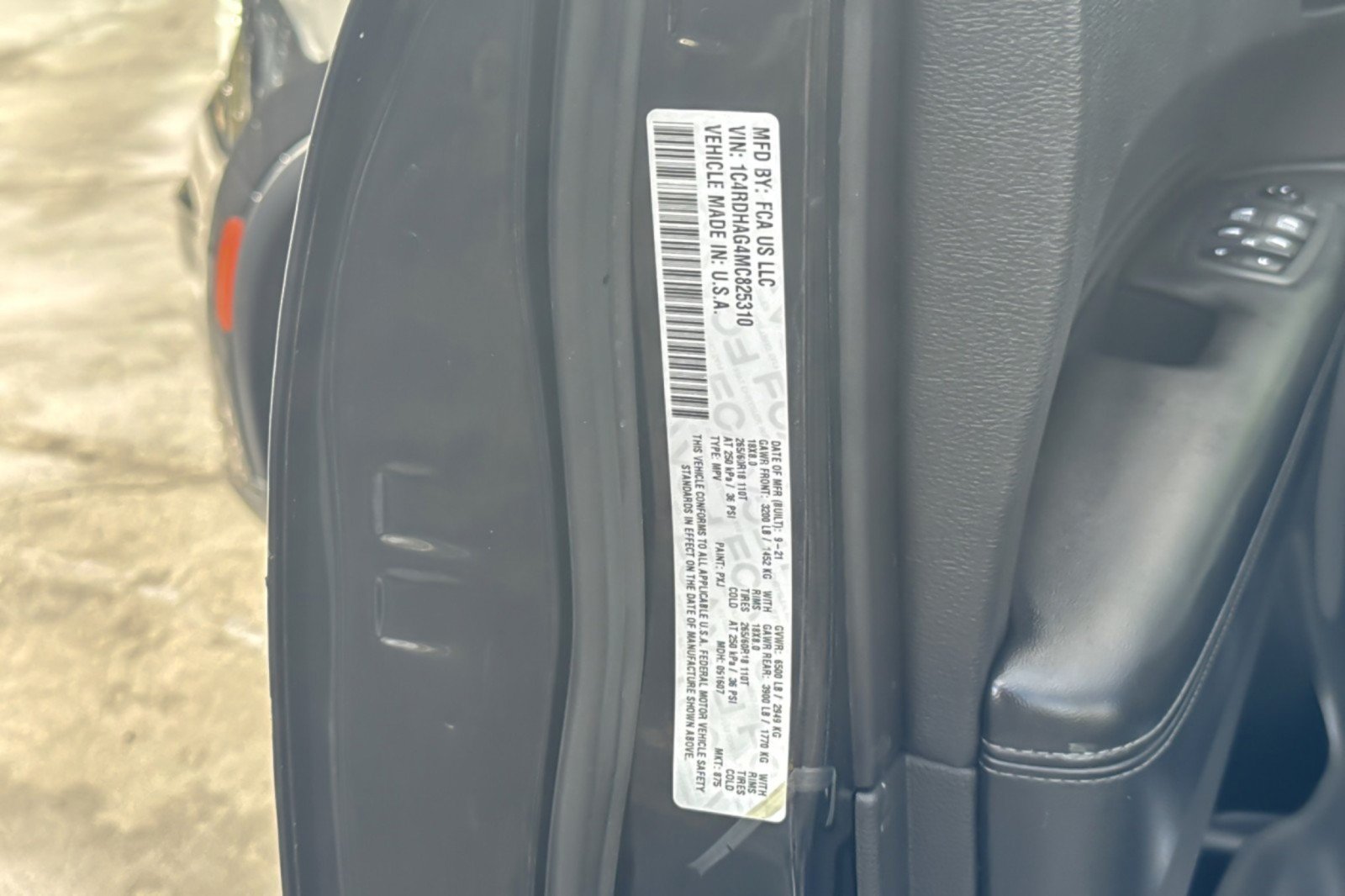 Used 2021 Dodge Durango SXT RWD image 28