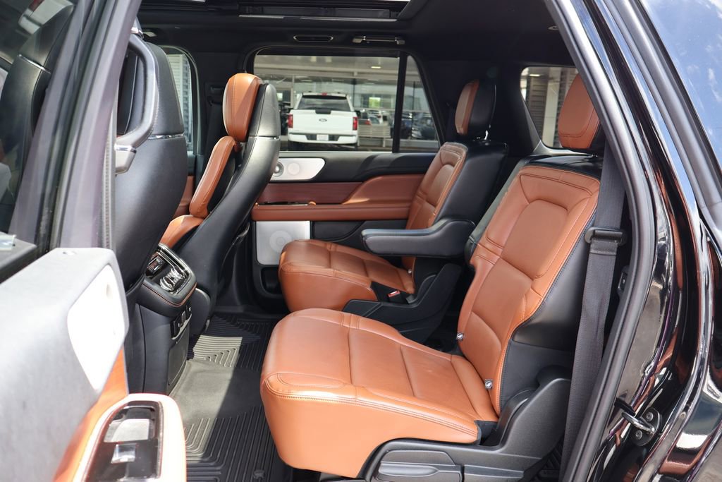Used 2021 Lincoln Navigator L Reserve AWD/4WD image 22