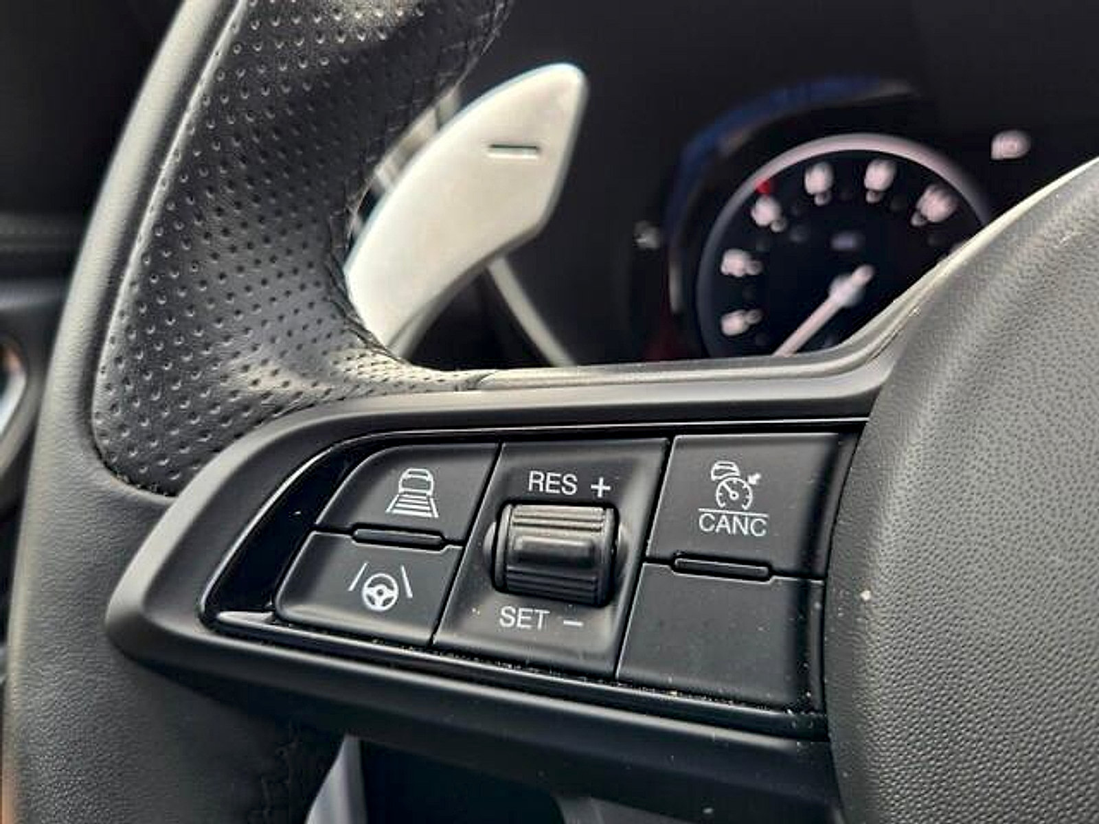 New 2025 Alfa Romeo Giulia RWD image 13