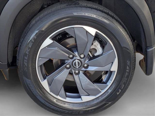 Used 2024 Nissan Rogue SV FWD image 23