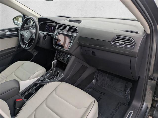 Used 2018 Volkswagen Tiguan SEL Premium AWD/4WD image 22