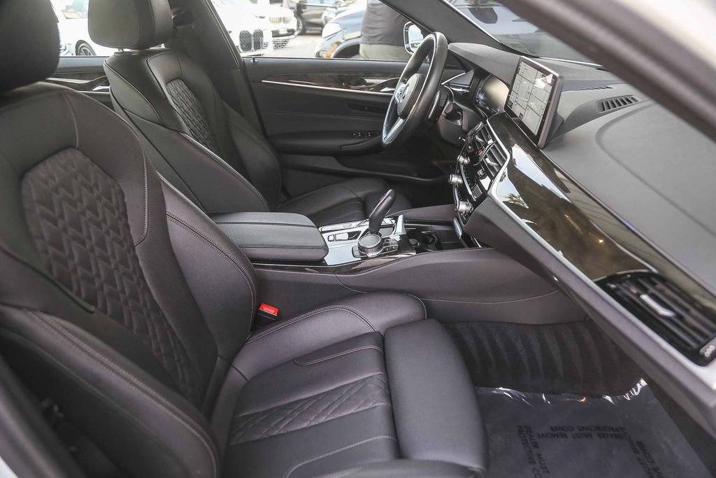 Certified 2023 BMW 530e w/ M Sport Package RWD image 13